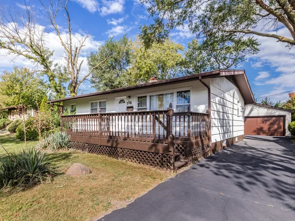 14 Arrowhead Dr, Thornton, IL 60476