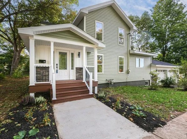 79 Park St, Pulaski, NY 13142