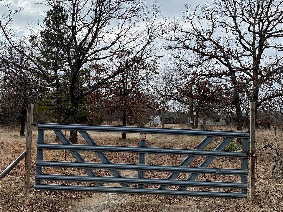 2nd image of 3305 Northview Dr