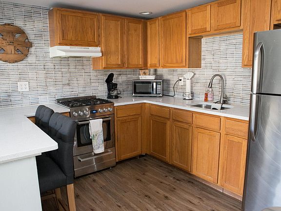 4th image of 636 Jersey Ave #2