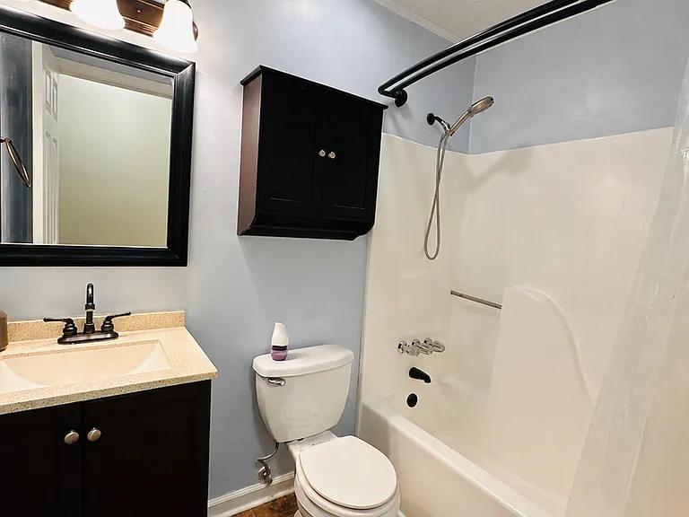 225 Joy Ave — Photo 11