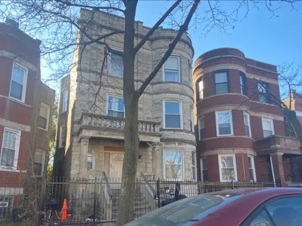 3929 W Gladys Ave, Chicago, IL 60624
