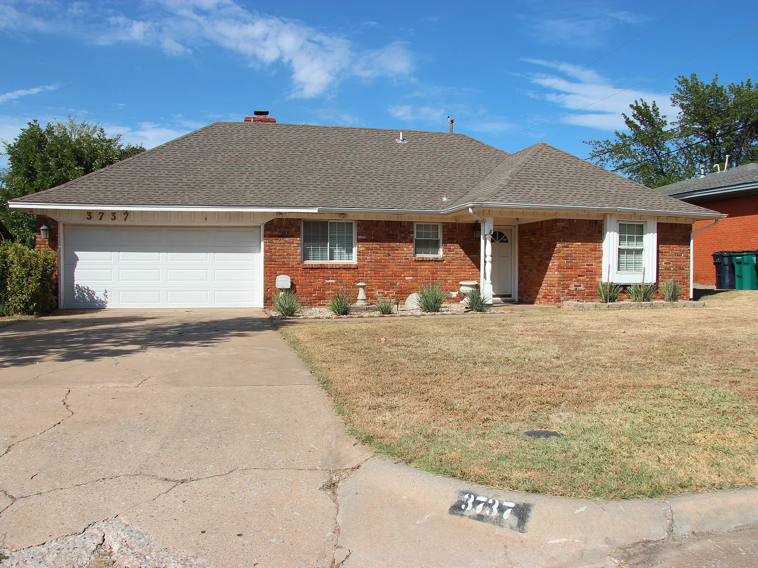 2 bed, 1174 sqft, $1,375 — Photo 2