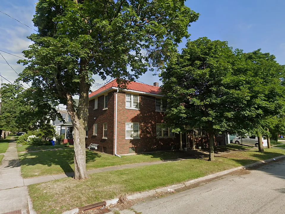 1319-21 12th St