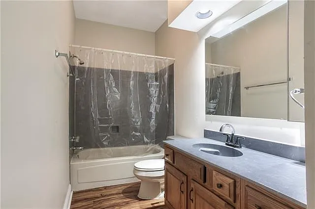 323 Morgan St #G — Photo 11