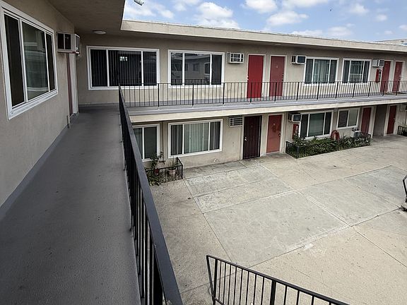 3rd image of 7709 Lankershim Blvd APT 221