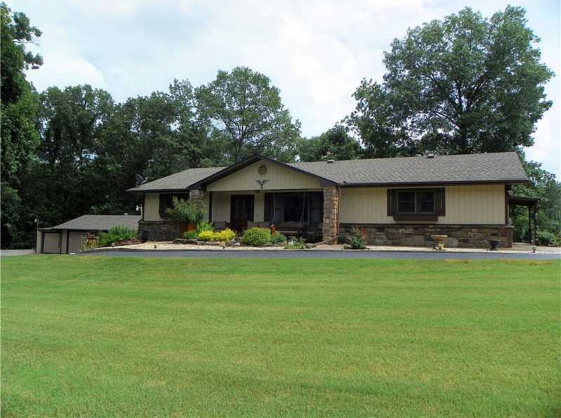 1st image of 1 Knighton Dr