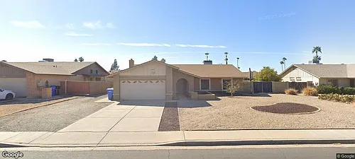 3201 W Paradise Ln Photo 1
