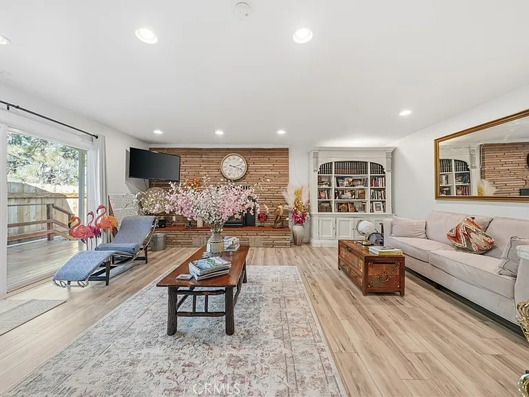 195 Knoll Rd — Photo 14