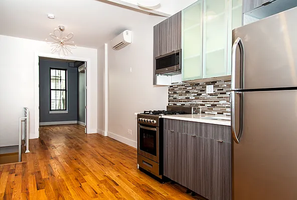 Rented by Nooklyn NYC LLC | media 35