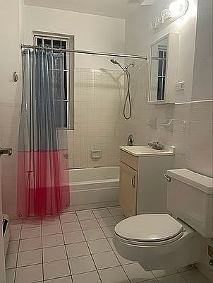 4th image of 50 Manhattan Ave APT 2F