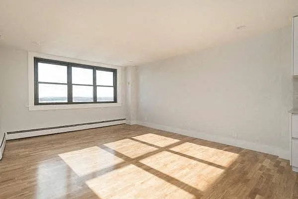 Carson Tower — Photo 31