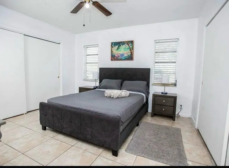 2456 SW 54th St — Photo 10