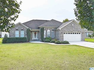 1343 Manley Rd, New Market, AL 35761