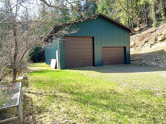 5th image of 927 Aladdin Rd