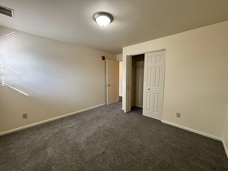 1450 N College Ave — Photo 4