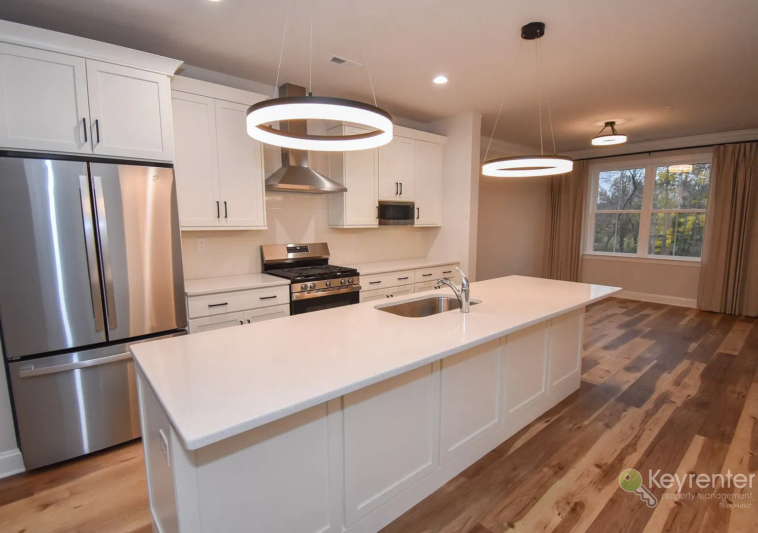 4 Bed, 3.5 Bath Townhome in Avondale Walk — Photo 1