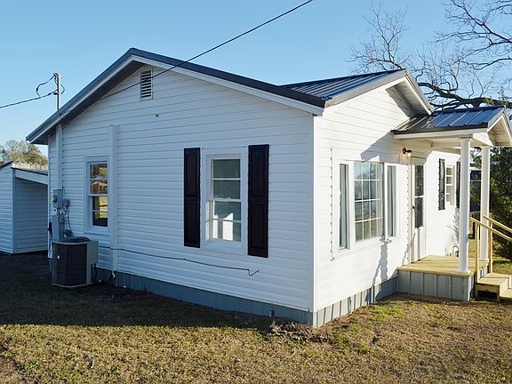 3rd image of 115 Borland Ave
