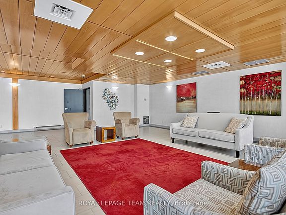 2nd image of 370 Dominion Ave #405