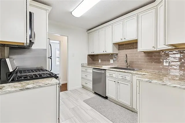 1100 Waltham St — Photo 5