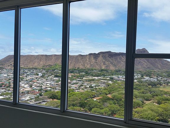 Diamond Head View