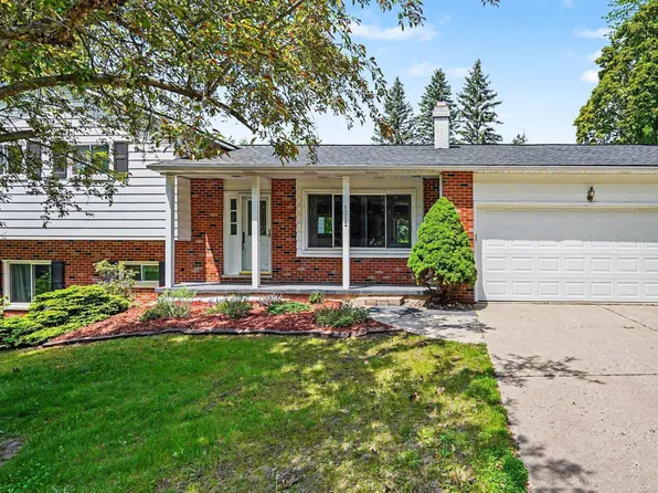 1012 Highland St, Mount Pleasant, MI 48858