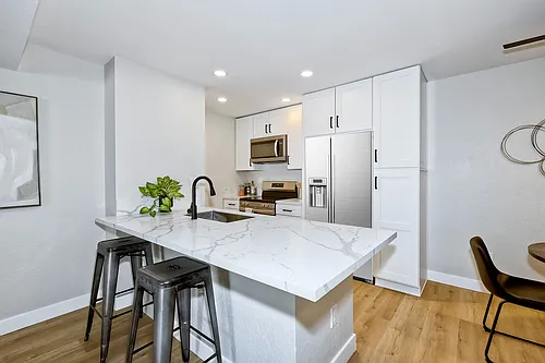9209 Village Glen Dr #146 Photo 1