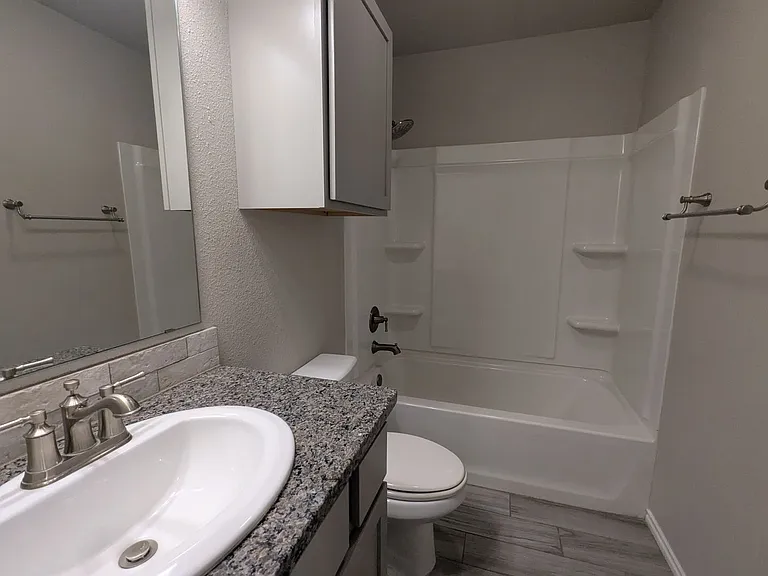 13311 Avenue V — Photo 18