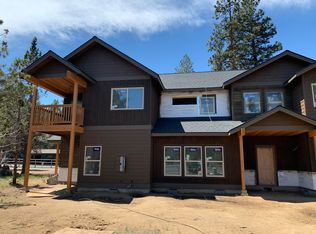 929 E Desperado Trl, Sisters, OR