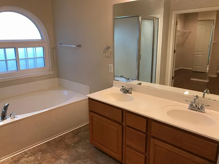 4610 Granite Shls — Photo 14