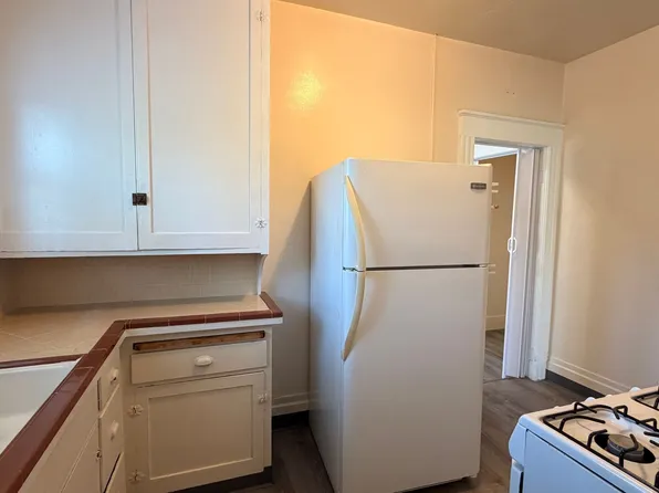 SJ 260, 260 Loreto St APT 3, Mountain View, CA 94041