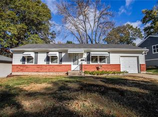 1706 SW 2nd St, Lees Summit, MO 64081