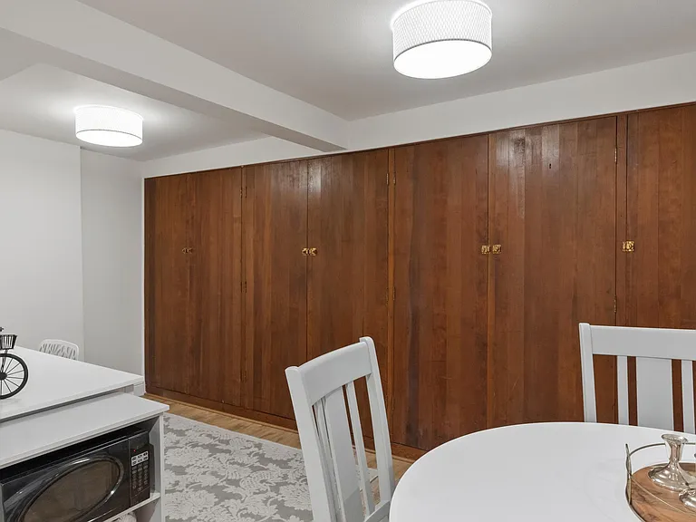 502 N Yakima Ave #E — Photo 12