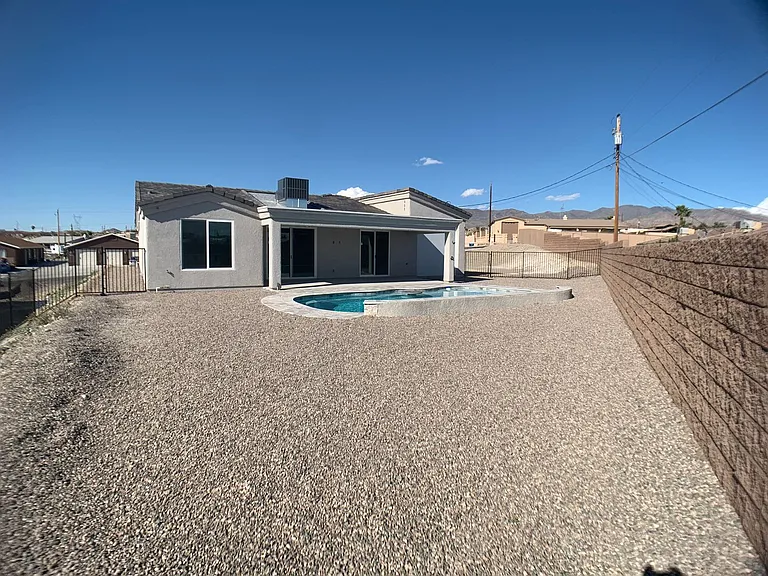 3050 Palisades Dr — Photo 23