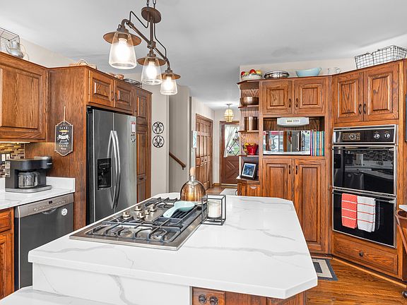 4th image of 1723 Columbine Dr
