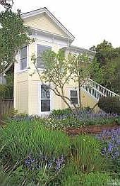 1st image of 211 Bonita St