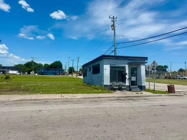 300 SW 5TH Street, Belle Glade, FL 33430