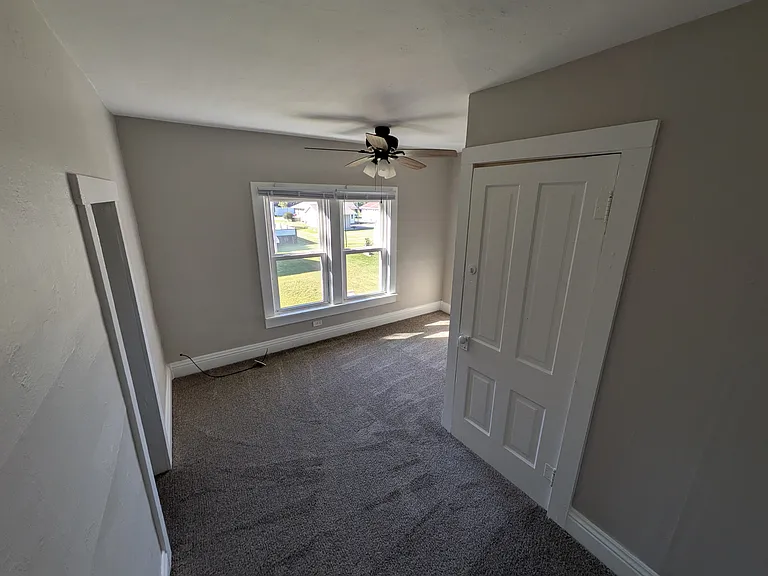 1102 Hickory St — Photo 10