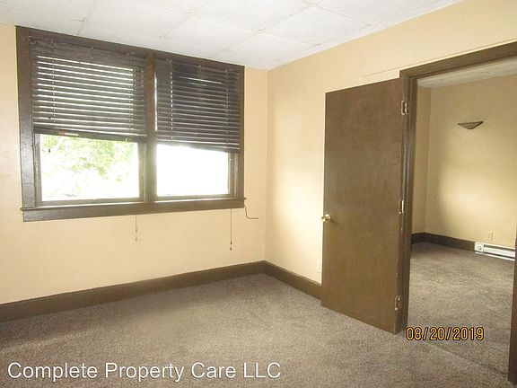 5th image of 706 E Jackson St APT 3
