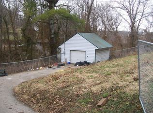 33 Chenault Bridge Ln, Lancaster, KY 40444