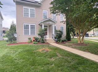 23371 Hosta Ln, California, MD 20619