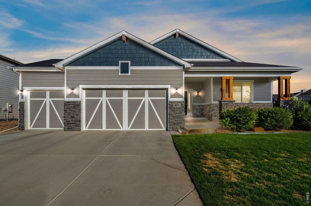 217 Saskatoon Dr