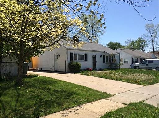 2nd image of 12 Winthrop Rd