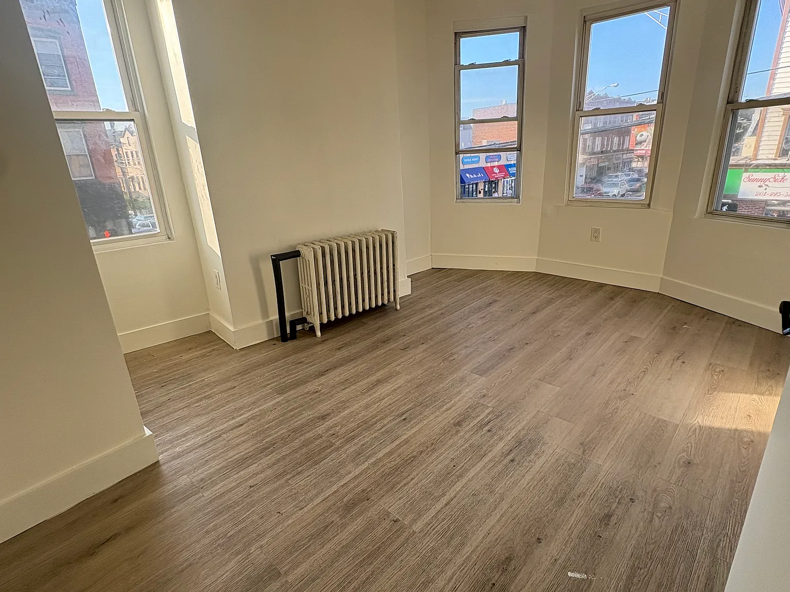 2 bed, $2,100 — Photo 4