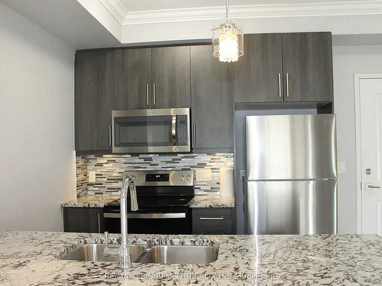 35 Southshore Cres #316 — Photo 12