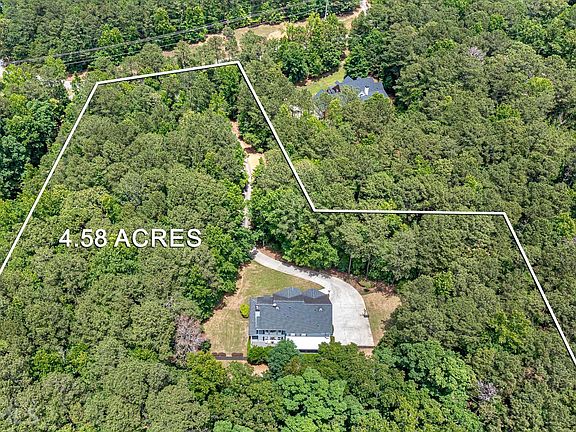 3rd image of 475 Country Side Dr