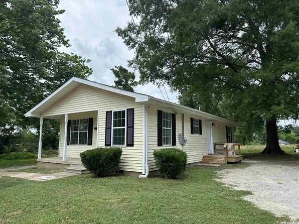 732 Walnut Ave W, Mc Kenzie, TN 38201
