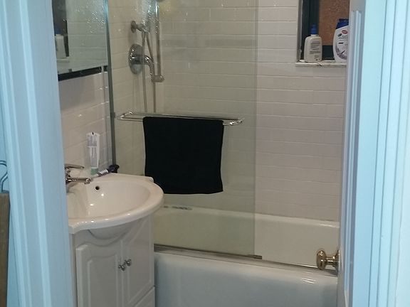 4th image of 5730 246th Cres