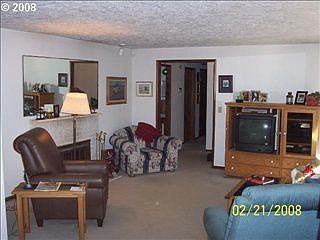 4th image of 21300 NE 242nd Ave