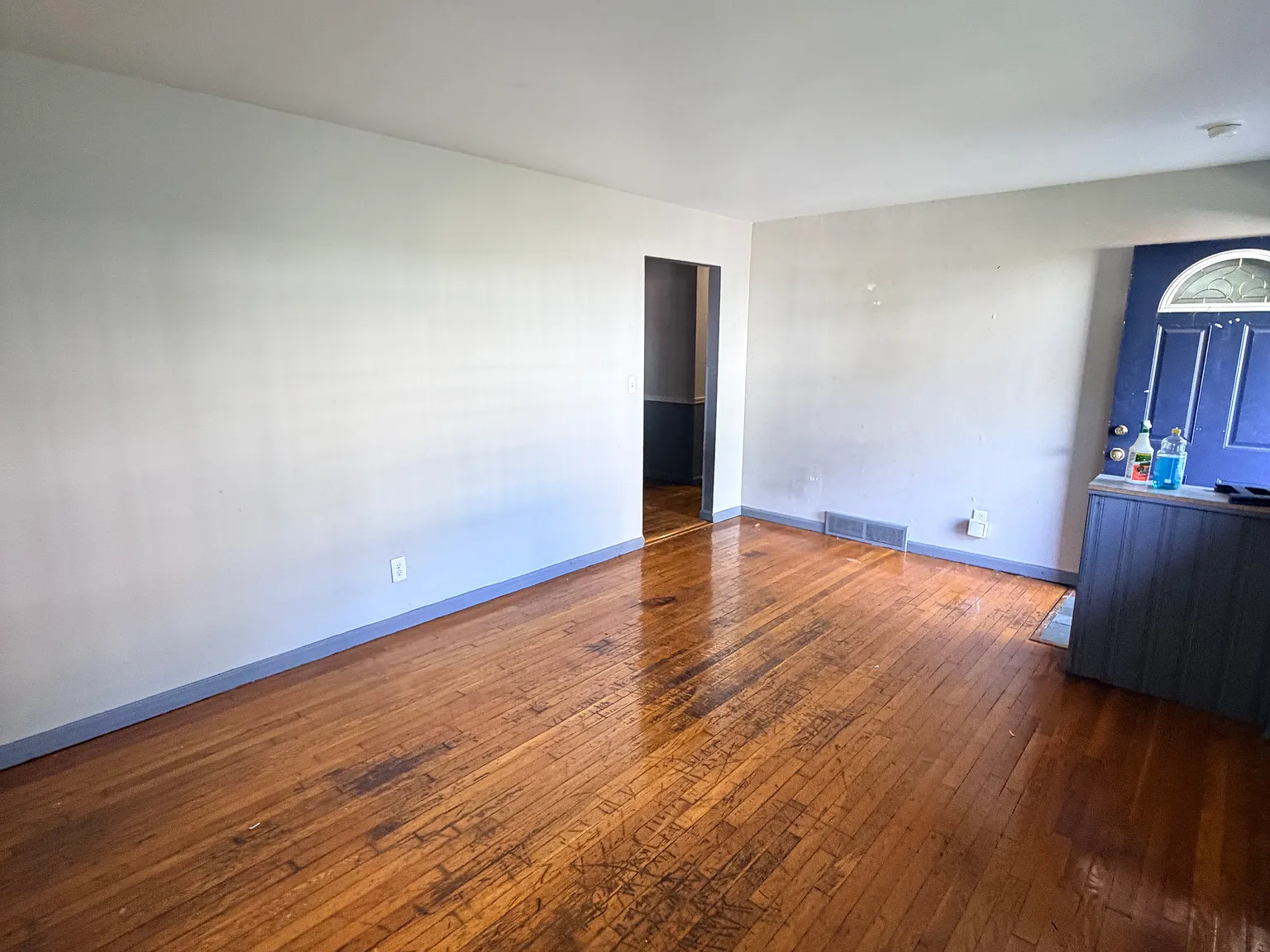 7 Hemlock St — Photo 4